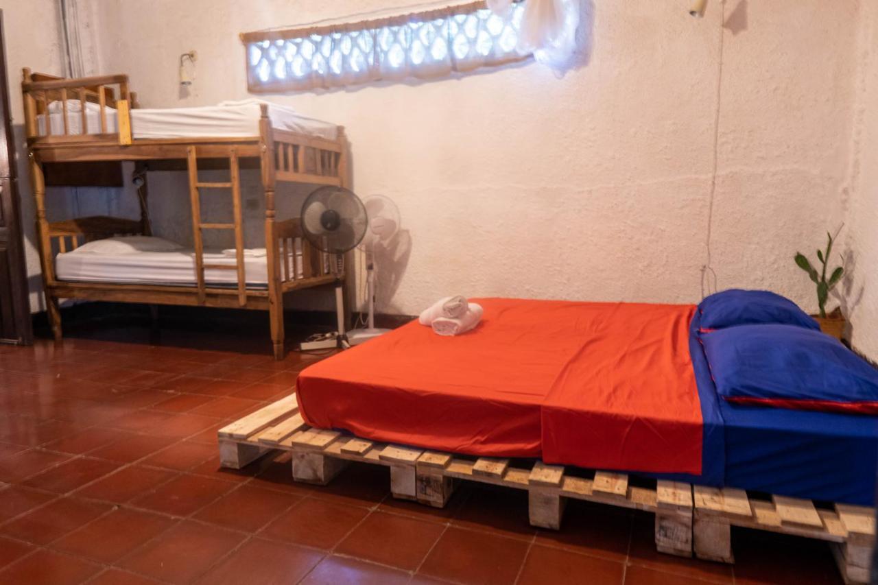 Caracolito Hostel Las Penitas Luaran gambar